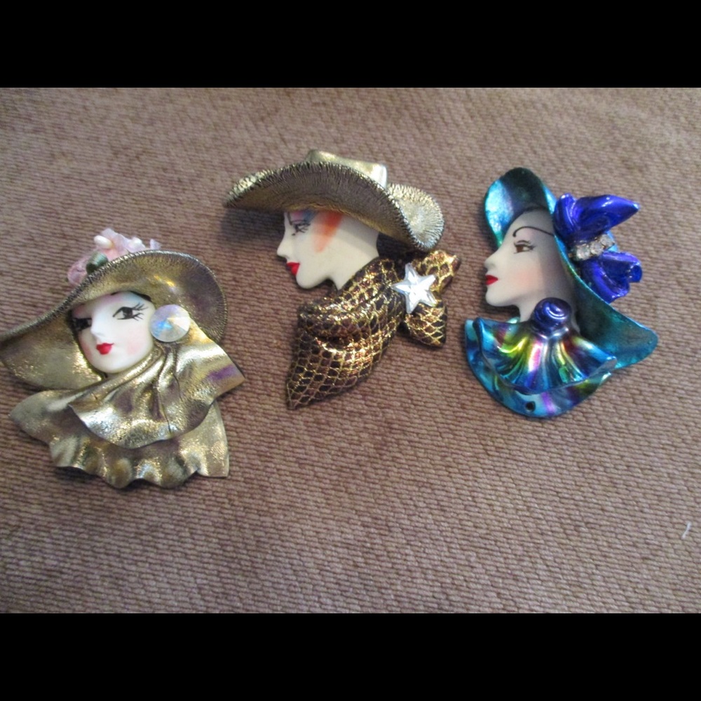 3 female broaches
